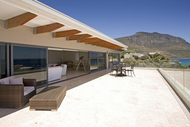 To Let 5 Bedroom Property for Rent in Llandudno Western Cape
